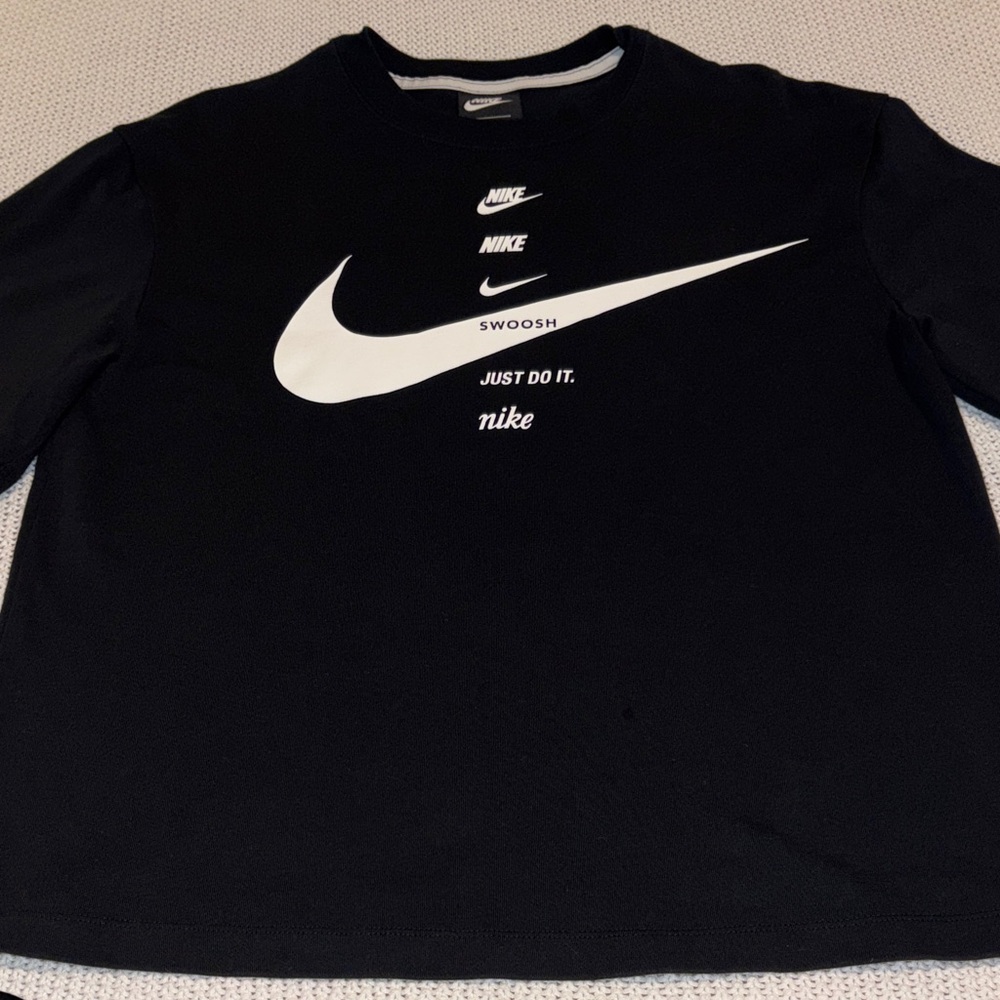 Nike Women’s Black Short Sleeve Tee with White Logo
